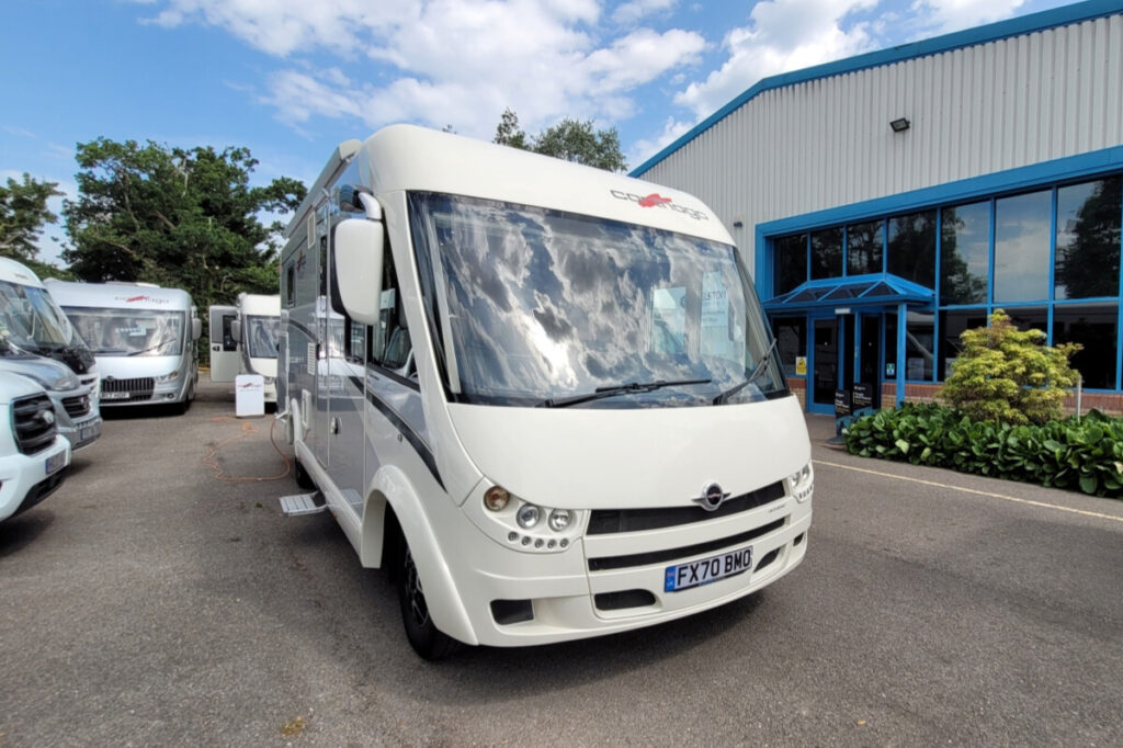 72BE7E 02 Carthago CTourerI144QB FX70BMO