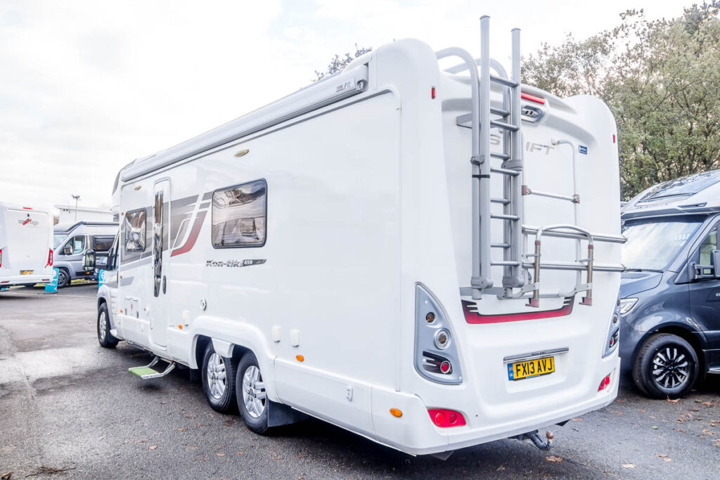 72F812 03 2014 Swift Kontiki659 FX13AVJ