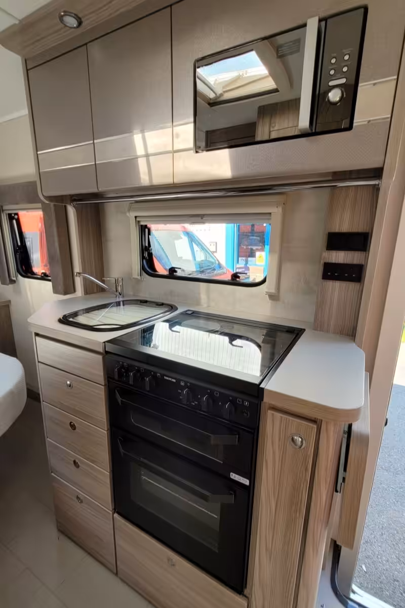 757AC2 16 Elddis Sunseeker150 WX73BWE