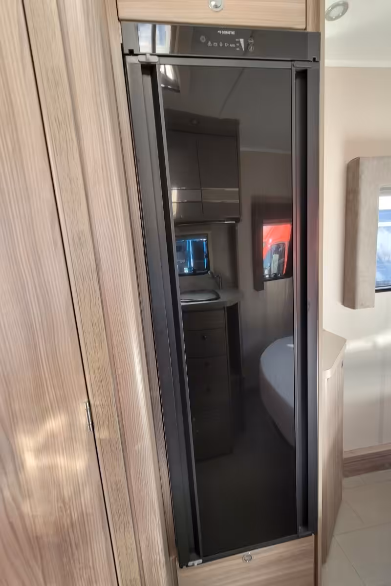 757AC2 21 Elddis Sunseeker150 WX73BWE