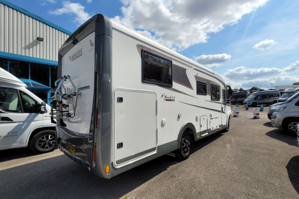 75B142 03 Mobilvetta KYacht85 PE68FPC