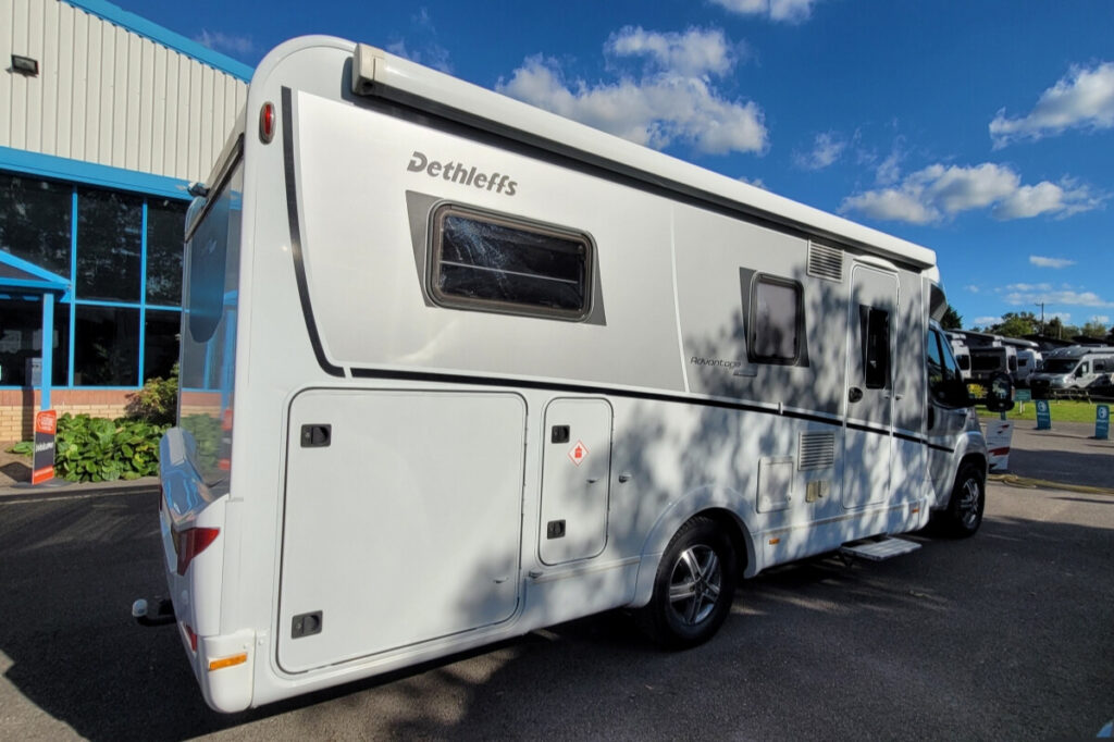 76091A 03 Dethleffs AdvantageT7051 FE19VUD