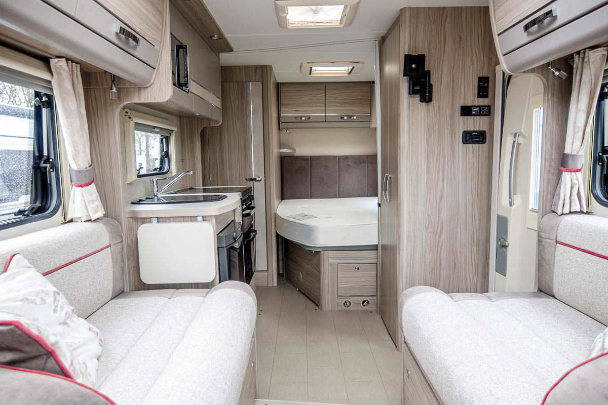 6C84E2 11 2021 Elddis Majestic155 PO21EWB