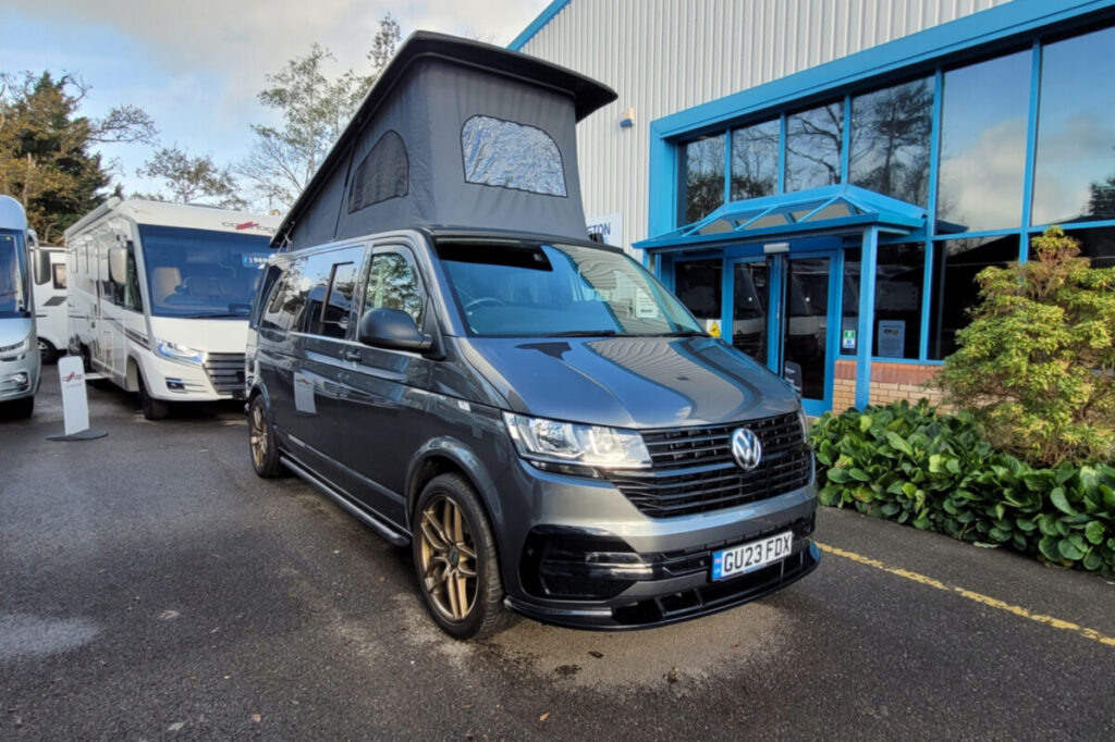 765CB6_01-Volkswagen-RebellionCamper-GU23FDX.jpg