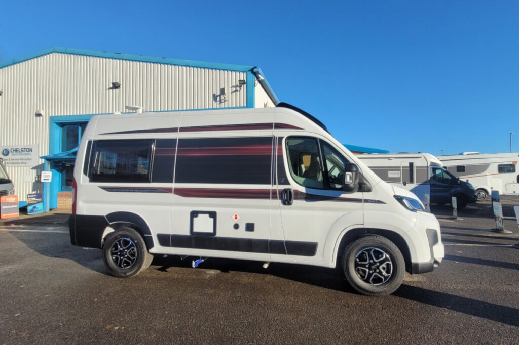 7666EE 02 Autotrail VLine540SE SG063723