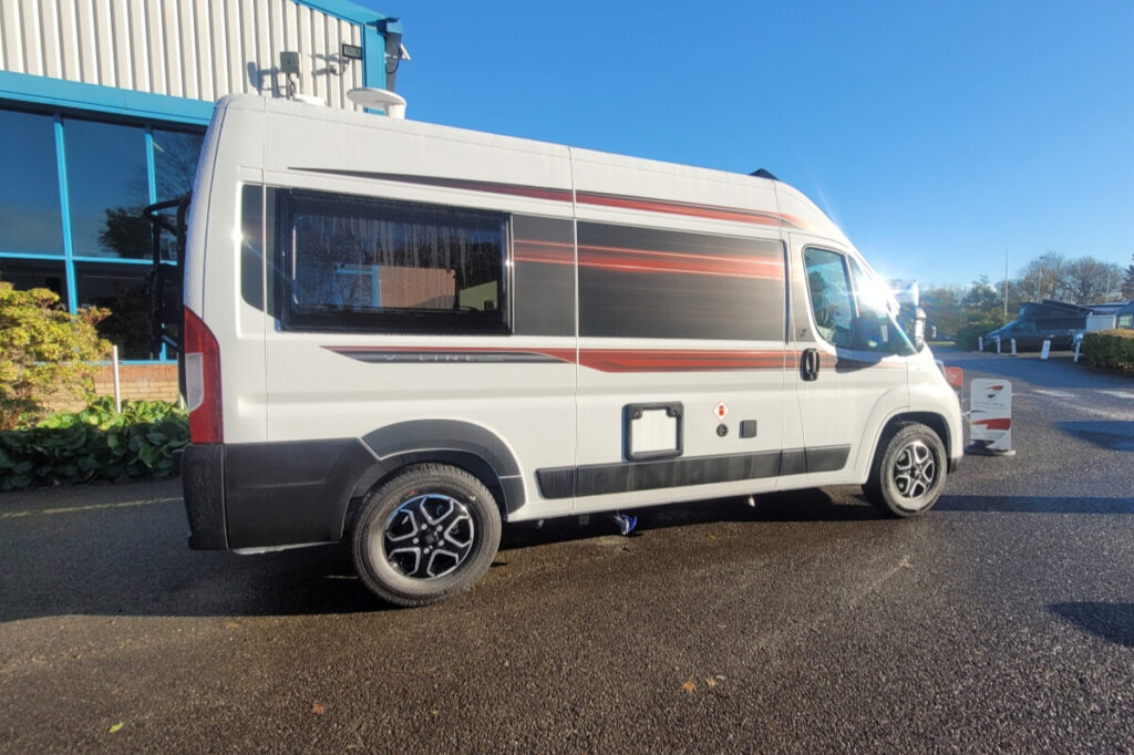 7666EE 03 Autotrail VLine540SE SG063723