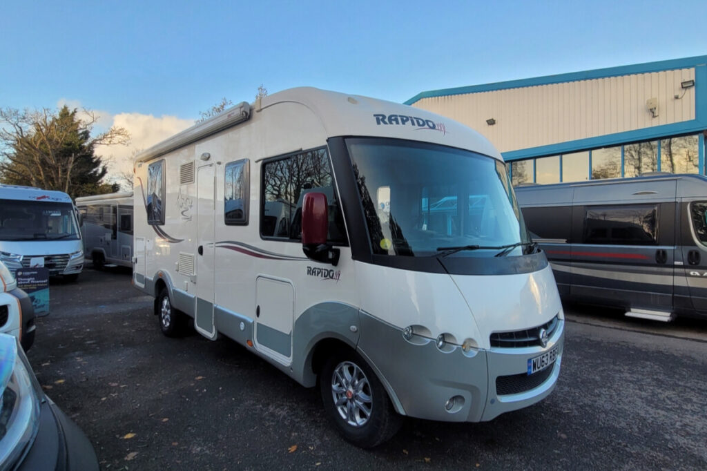 76A85E 02 Rapido 890F WU63RBF