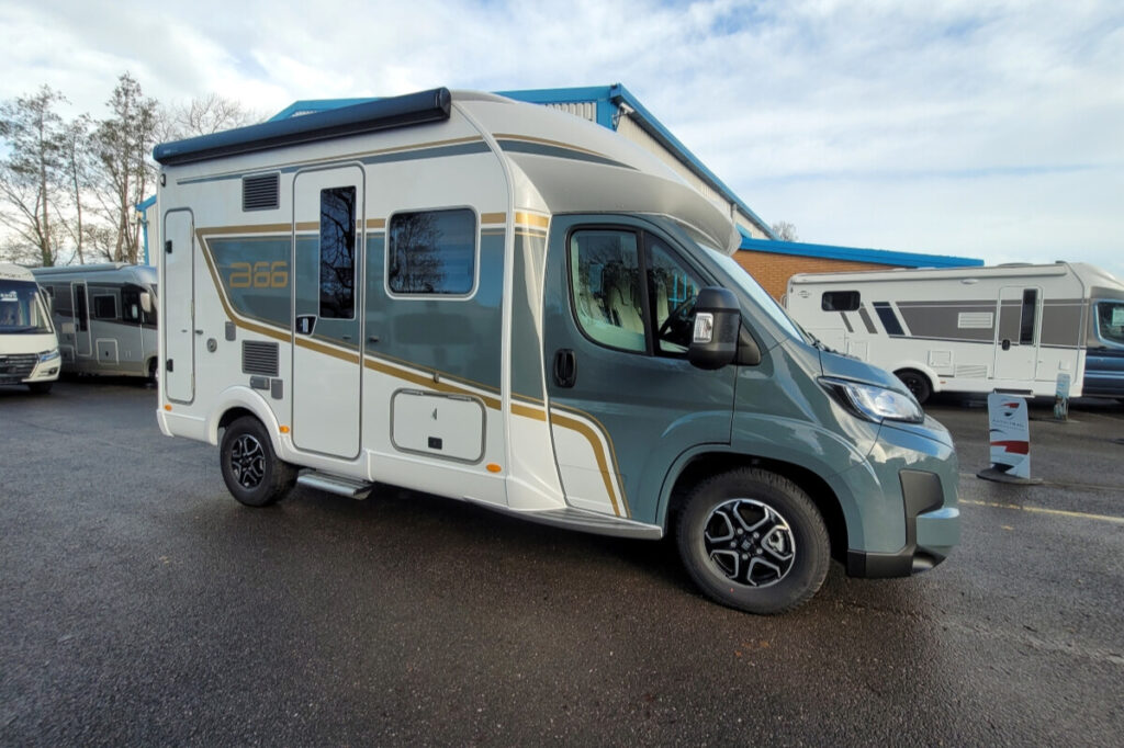 76D752 02 Burstner B66TD594 SMB51316