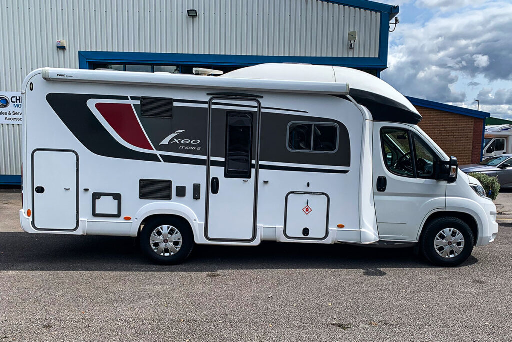 6DF186 03 2017 Burstner Ixeo It 680 G