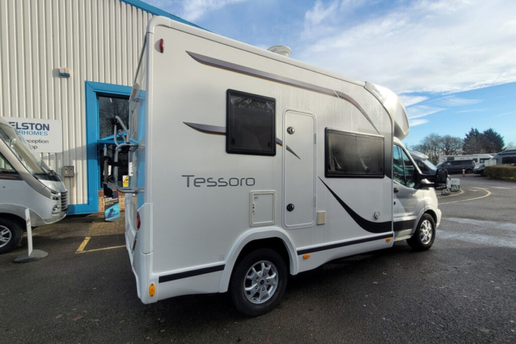 7716CE 03 Benimar Tessoro481 PF19ERO