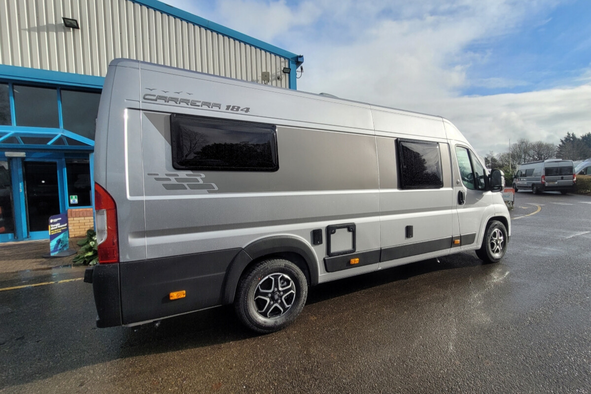 75CB62 04 Swift Carrera184 SG059231