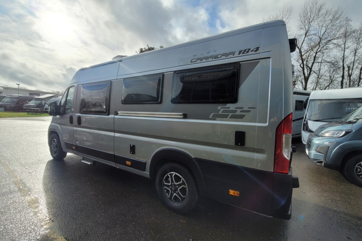 75CB62 06 Swift Carrera184 SG059231