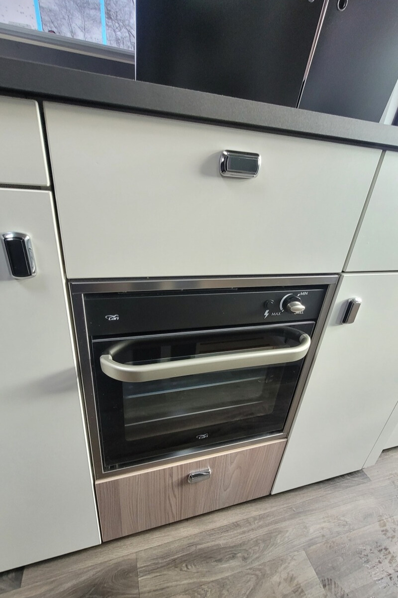 75CB62 19 Swift Carrera184 SG059231