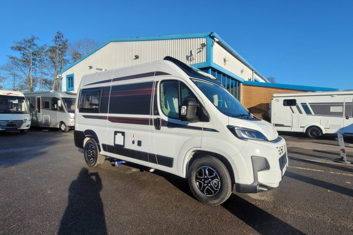 7666EE 01 Autotrail VLine540SE SG063723