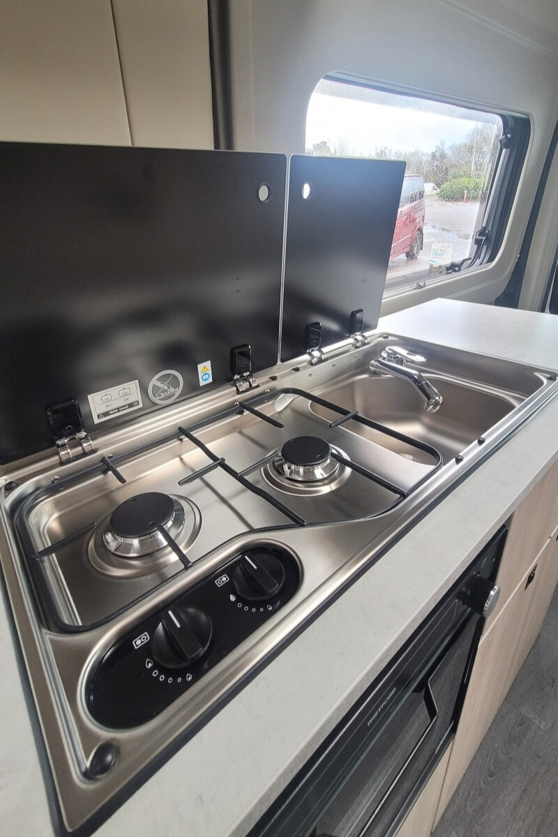 7666F6 16 Autotrail Expedition66 SG064052