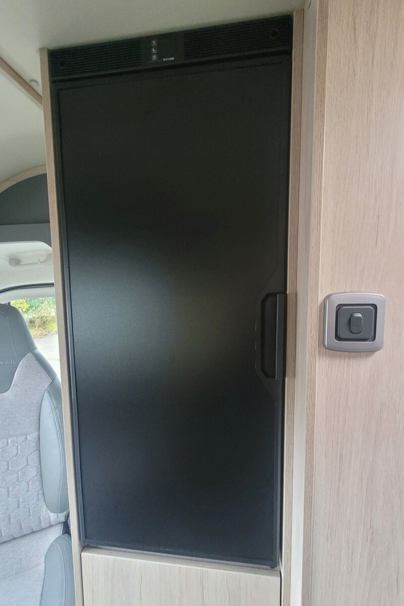 7666F6 18 Autotrail Expedition66 SG064052