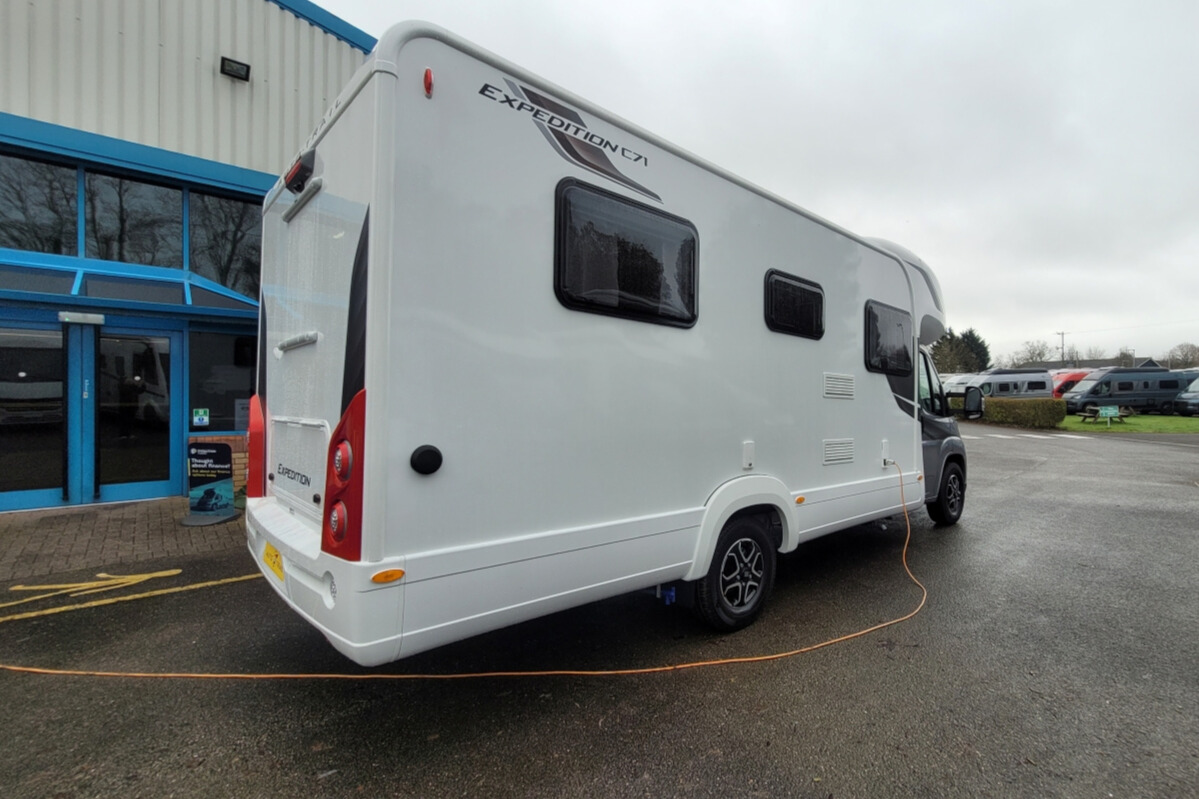 7765D6 04 Autotrail ExpeditionC71 SMC15779