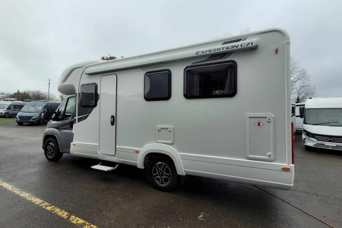 7765D6 06 Autotrail ExpeditionC71 SMC15779