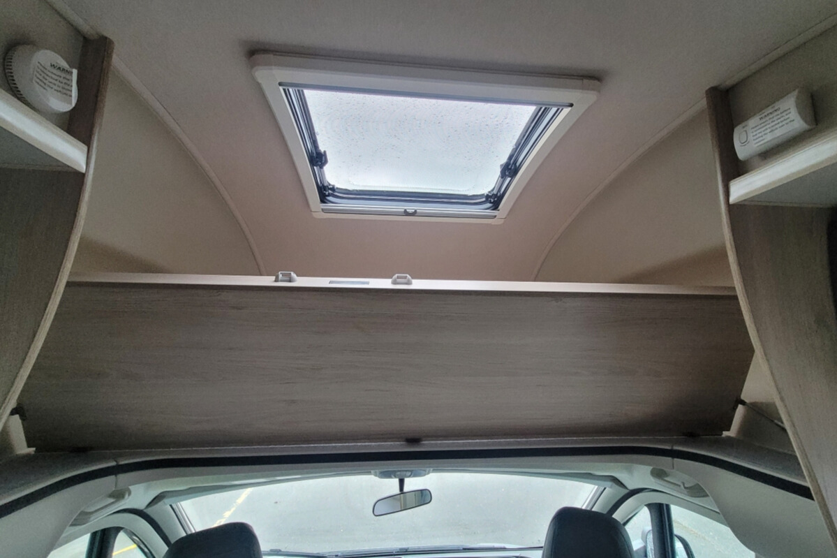 7765D6 12 Autotrail ExpeditionC71 SMC15779