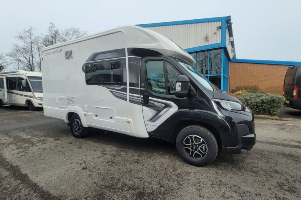 7765E6 02 Autotrail Imala615 SMC11410