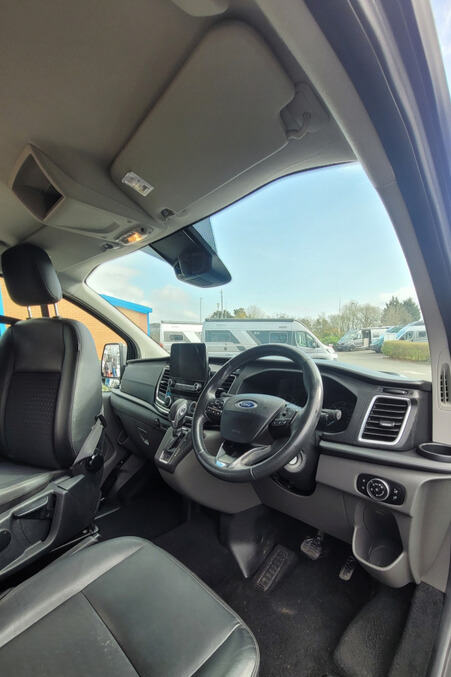 776B16 07 Ford TransitCustomSport KW18NGX