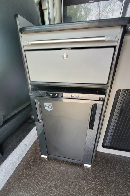 776B16 13 Ford TransitCustomSport KW18NGX