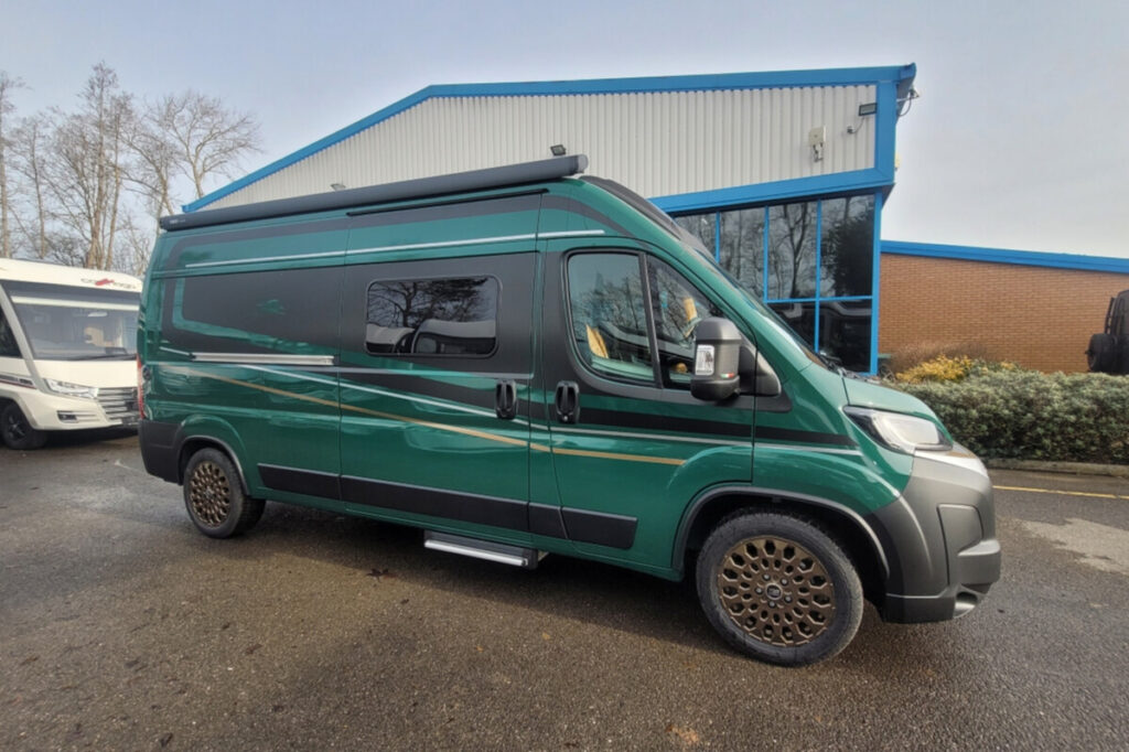 2689E82 02 Laika KosmoSupremoVerdeMugello SMC08672