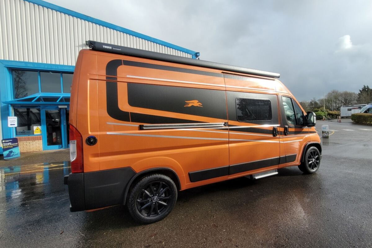 2689EA2 04 Laika KosmoSupremoArancioSicilia SMC18742