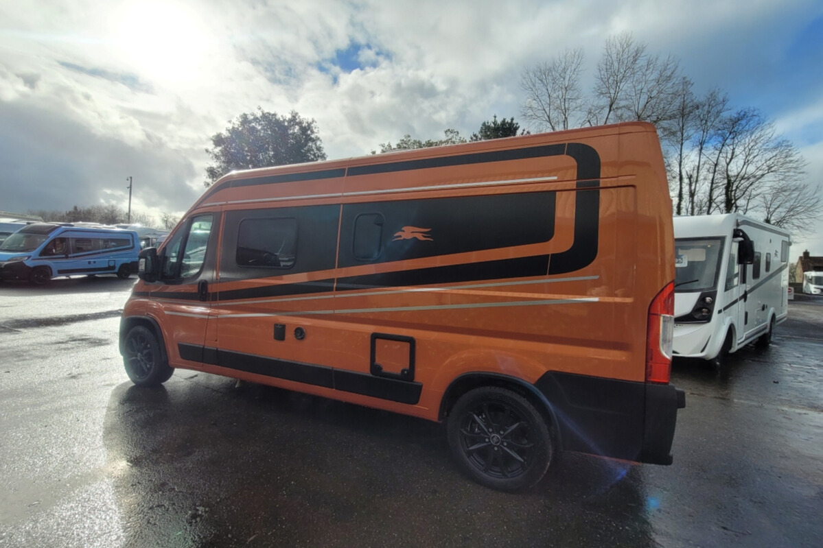 2689EA2 06 Laika KosmoSupremoArancioSicilia SMC18742