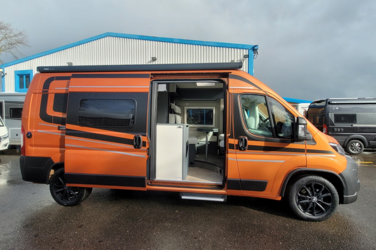 2689EA2 09 Laika KosmoSupremoArancioSicilia SMC18742