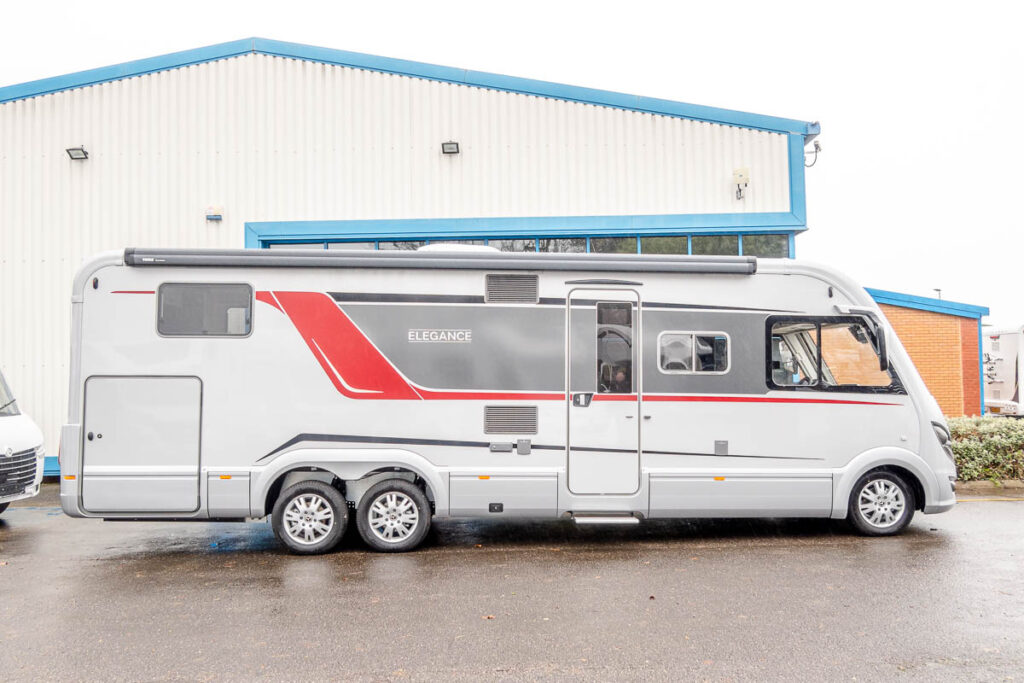 6C35DE 02 2024 Burstner Elegance920g W1VHK0HZ2PN253486