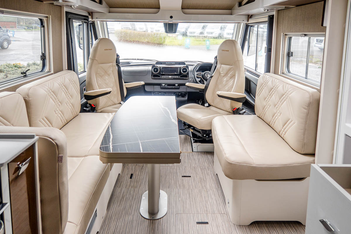 6C35DE 09 2024 Burstner Elegance920g W1VHK0HZ2PN253486