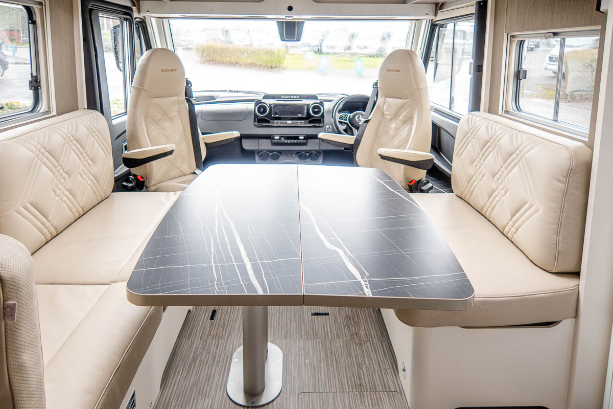 6C35DE 10 2024 Burstner Elegance920g W1VHK0HZ2PN253486