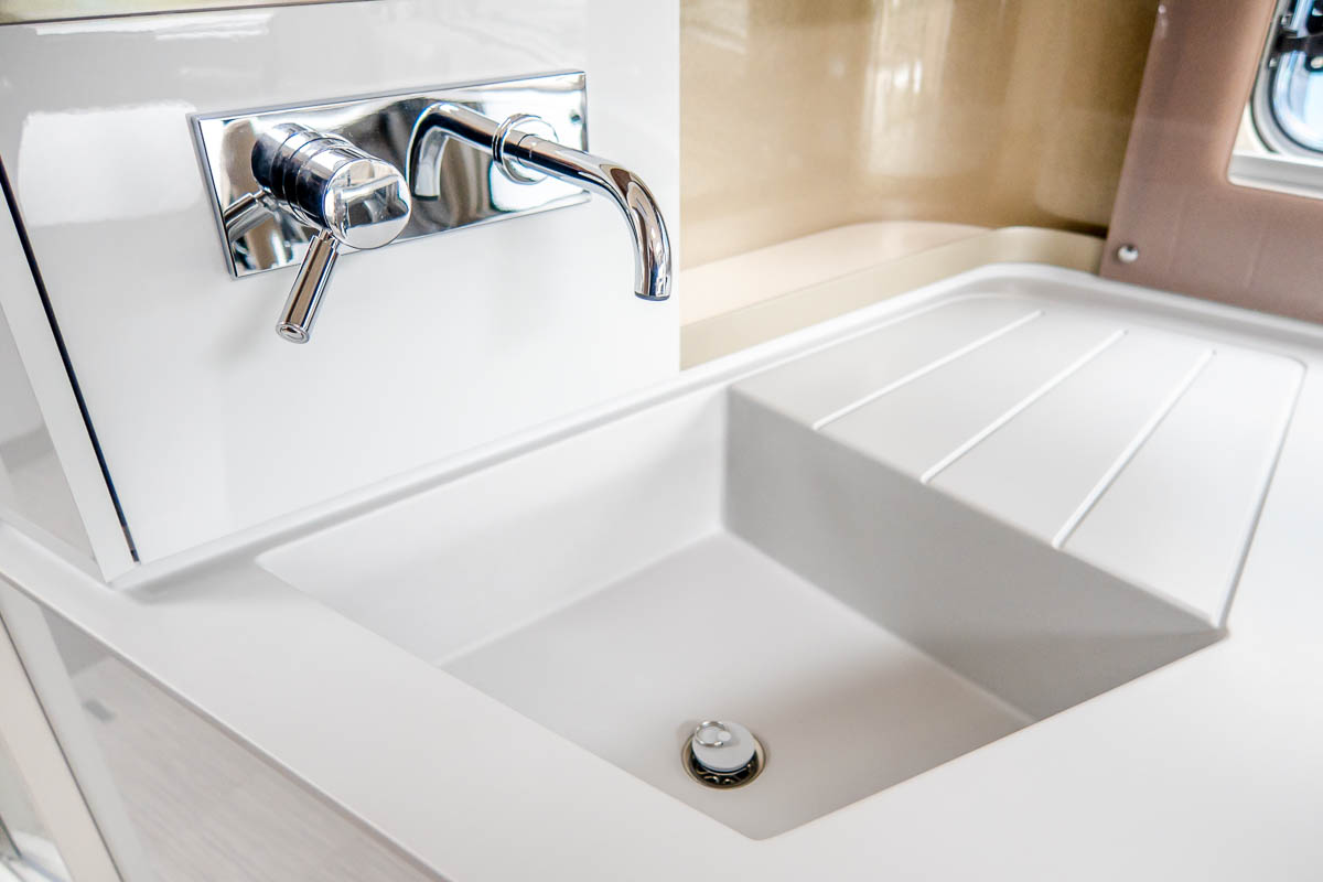 6C35DE 19 2024 Burstner Elegance920g W1VHK0HZ2PN253486