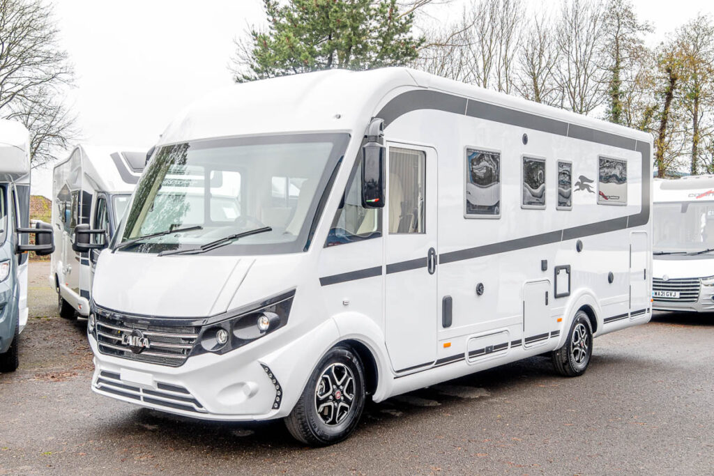 6CC8BE 02 2024 Laika Ecovip4112DS ZFA25000002X97958