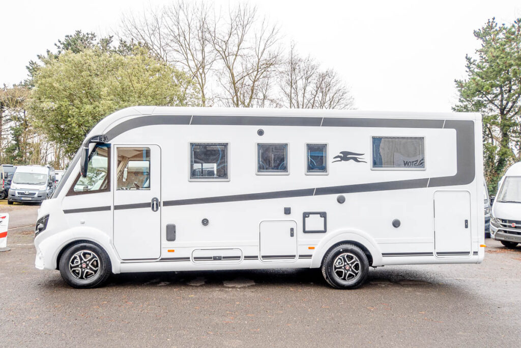 6CC8BE 03 2024 Laika Ecovip4112DS ZFA25000002X97958