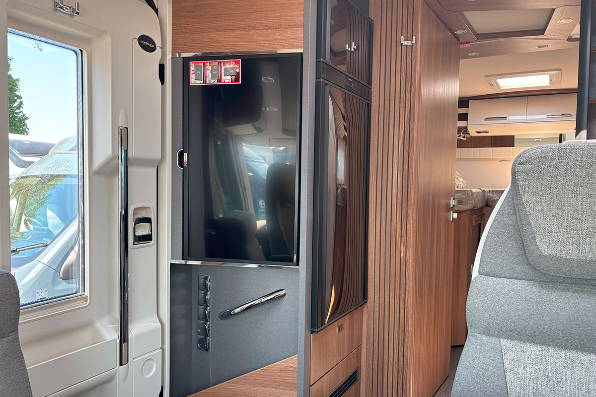 6D0882 11 2025 Carthago C2 Tourer I 147 RB LE Comfort 4.2t