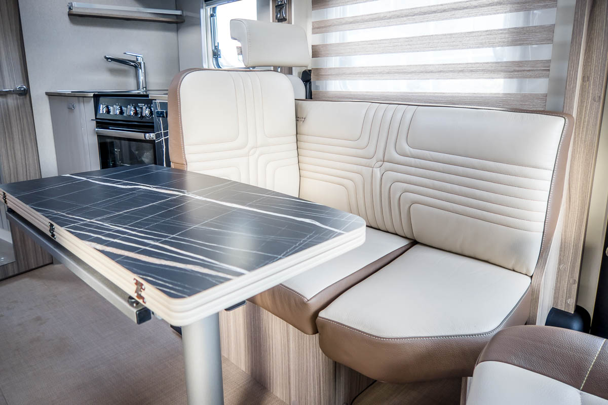 6D40AA 18 2024 Burstner LyseoI736g ZFA25000002Y14212