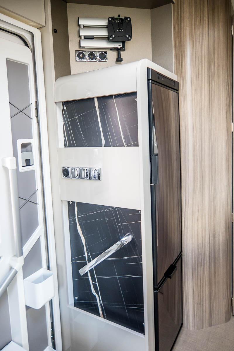 6D40AA 24 2024 Burstner LyseoI736g ZFA25000002Y14212