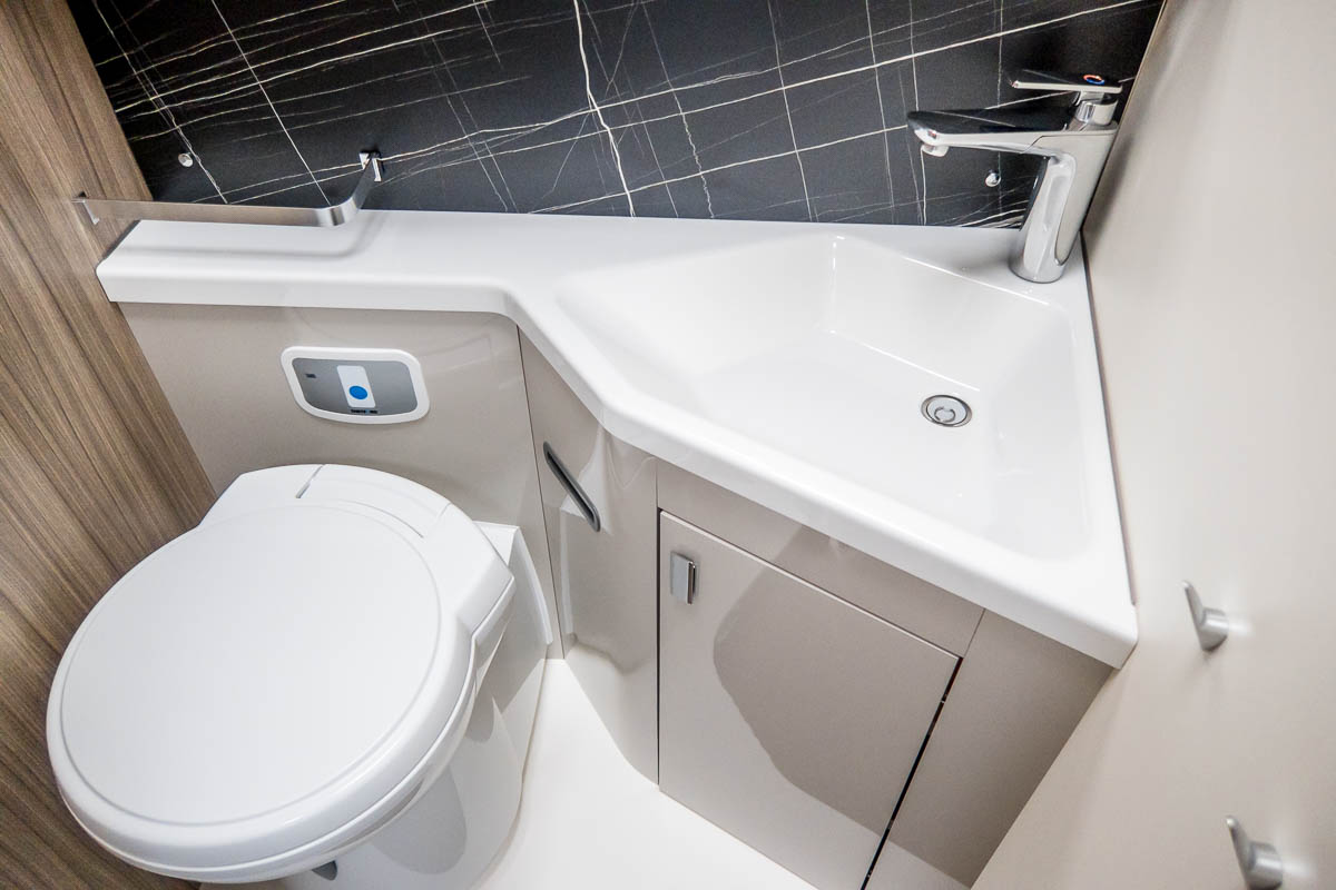 6D40AA 35 2024 Burstner LyseoI736g ZFA25000002Y14212