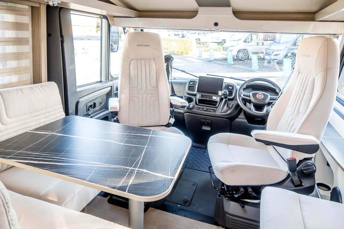 6D41AA 14 2024 Burstner Lyseoi690g ZFA25000002Y12998