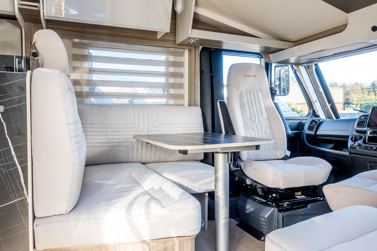 6D41AA 15 2024 Burstner Lyseoi690g ZFA25000002Y12998