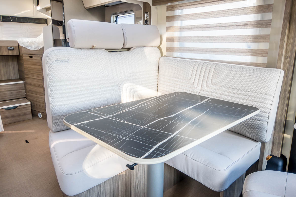 6D41AA 16 2024 Burstner Lyseoi690g ZFA25000002Y12998