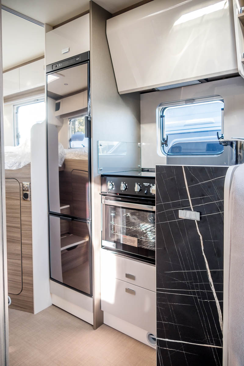 6D41AA 18 2024 Burstner Lyseoi690g ZFA25000002Y12998