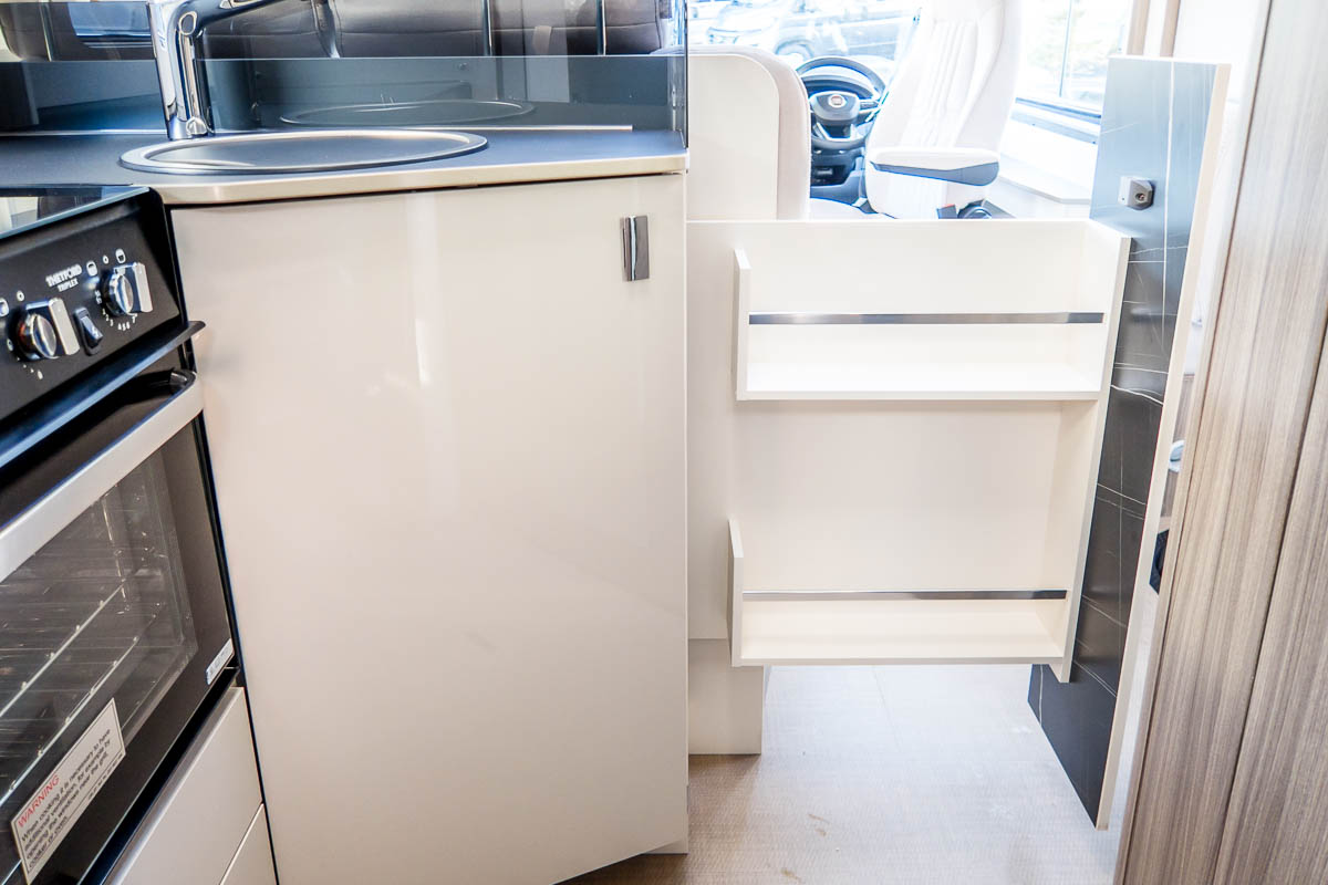 6D41AA 20 2024 Burstner Lyseoi690g ZFA25000002Y12998