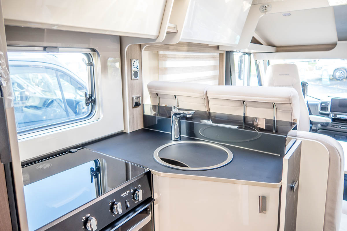 6D41AA 21 2024 Burstner Lyseoi690g ZFA25000002Y12998