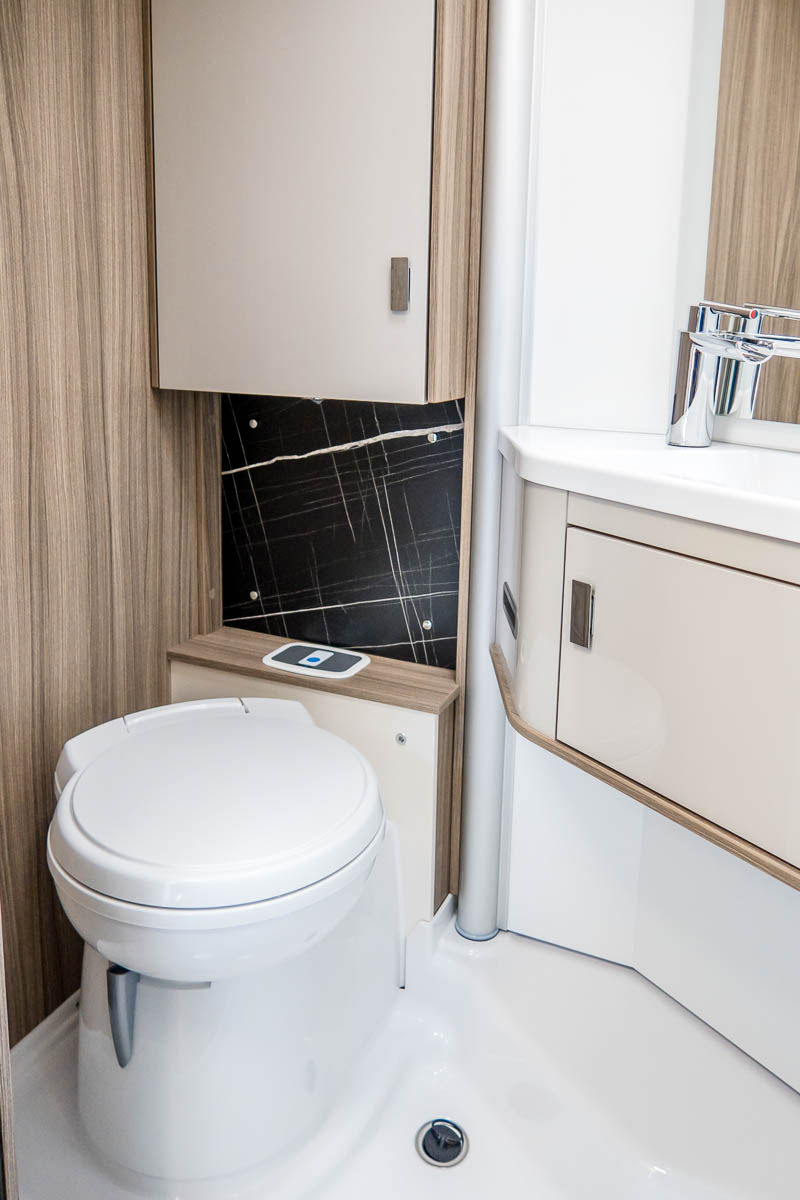 6D41AA 31 2024 Burstner Lyseoi690g ZFA25000002Y12998