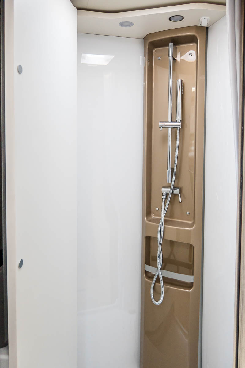 6D41AA 35 2024 Burstner Lyseoi690g ZFA25000002Y12998