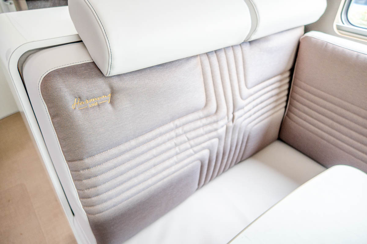 6D6AAA 12 2024 Burstner EleganceTAD689gallery ZFA25000002X46050