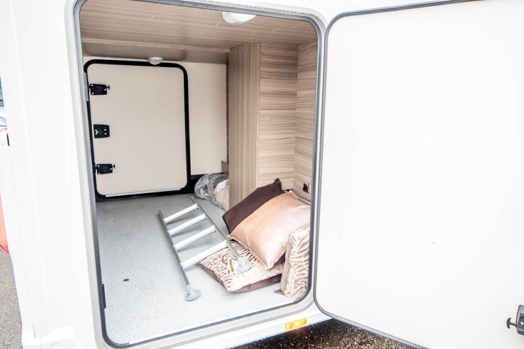 6DE1FA 03 2024 Burstner LyseoI727g ZFA25000002Z10406